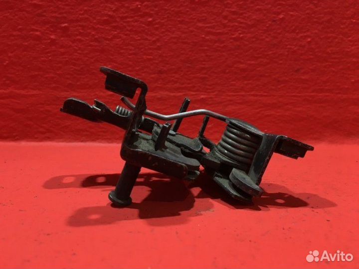 Замок капота Audi A3 8L 2000