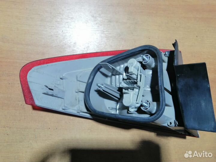 Фонарь задний правый наружный Ford Mondeo 4 дорест