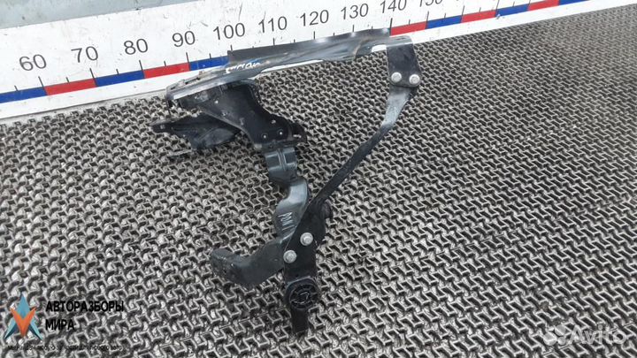 Замок капота Mercedes-Benz C-Класс