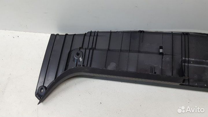 Накладка замка багажника Toyota Camry V70 2018