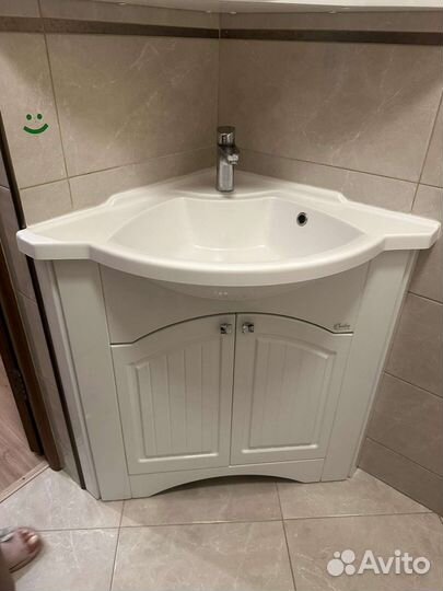 Тумба подвесная в ванную + тумба с раковиной