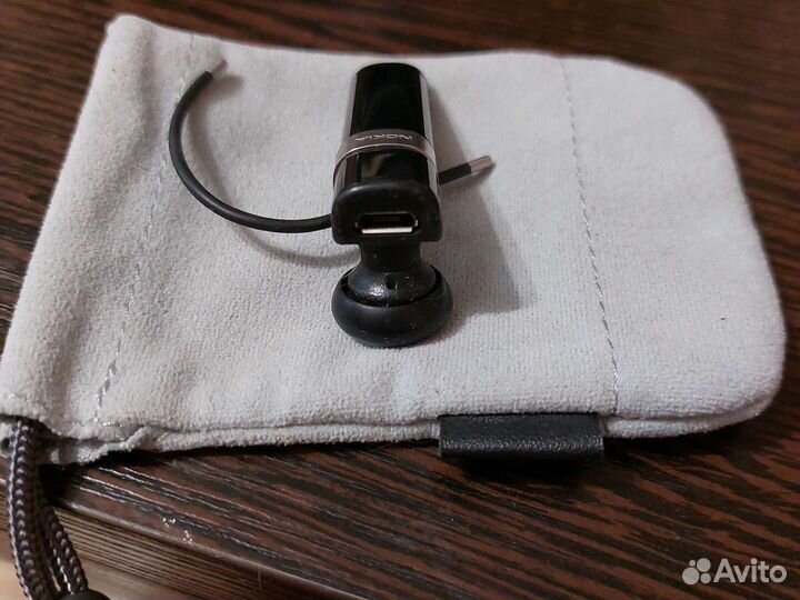 Bluetooth гарнитура Nokia BH-803