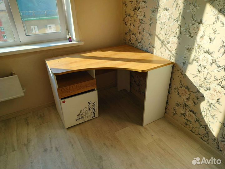 Угловой письменный стол бу