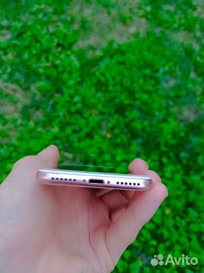 Телефон iPhone 8/256gb