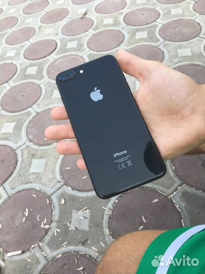 iPhone 8 Plus, 64 ГБ