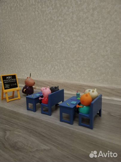 Набор Свинка пеппа школа