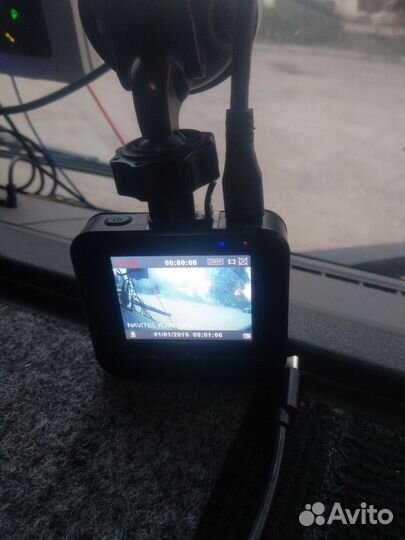 Видеорегистратор Navitel R300 GPS