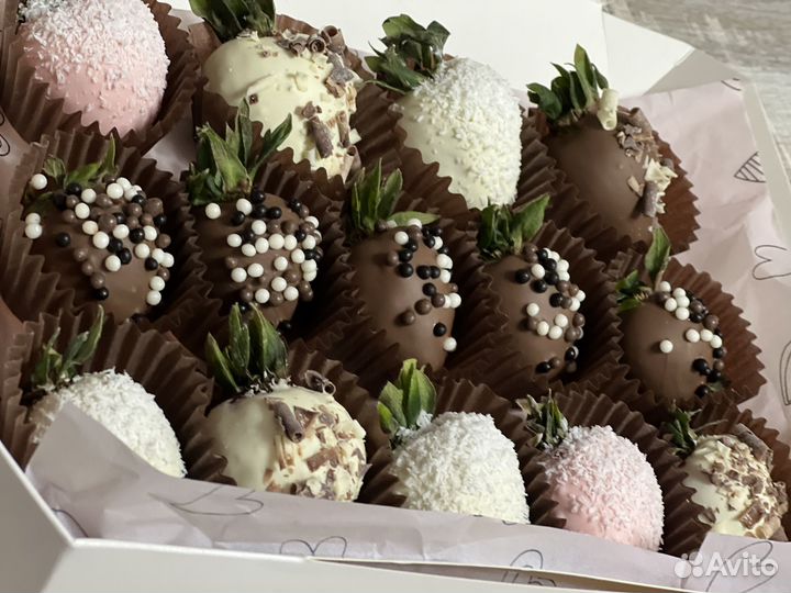 Клубника в шоколаде/ букеты