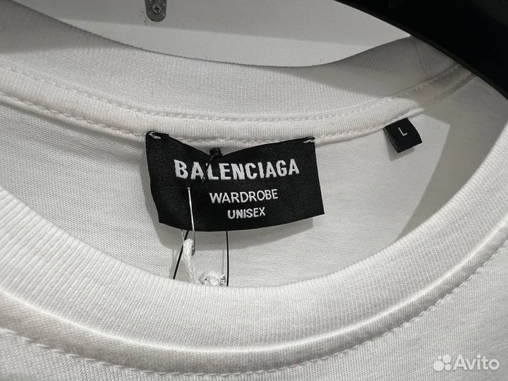 Футболка Balenciaga