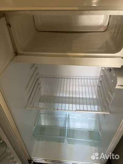 Холодильник в хорошем состоянии