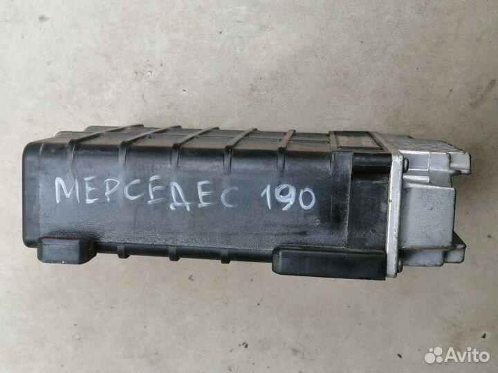 Блок управления двигателем для Mercedes Benz W201