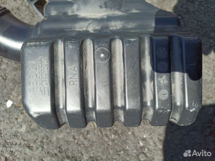 Резонатор Honda Civic 4D 8 поколения