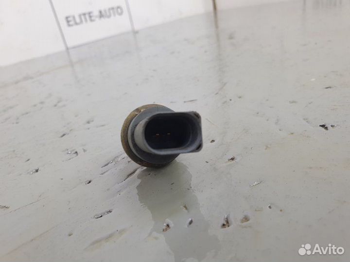 Датчик температуры охлаждающей жидкости Audi Q7