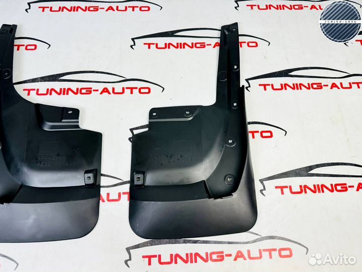 Брызговики на Lexus LX 570