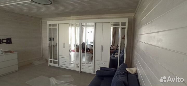 Шкаф-купе белый