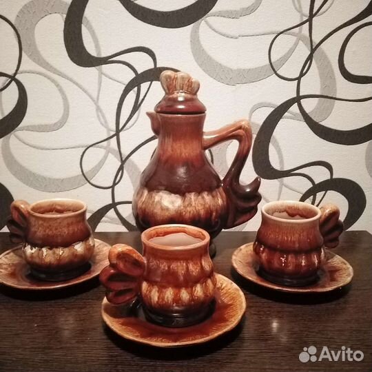 Набор глиняной посуды