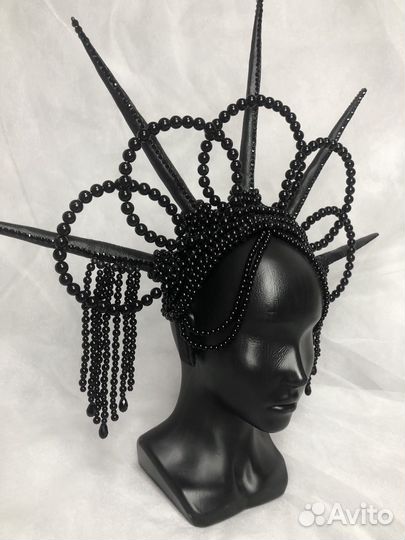 Корона из черных бусин/аренда/продажа