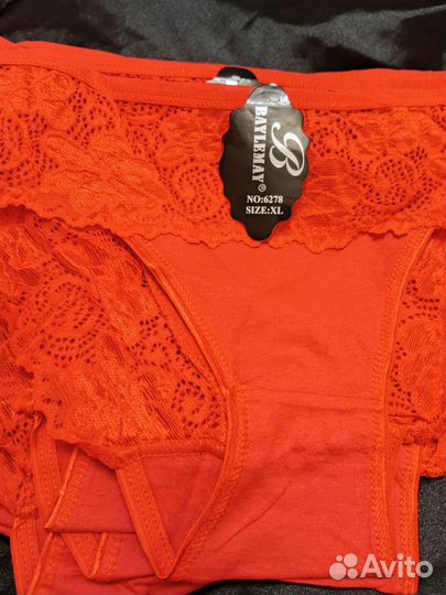 Стильные трусики и стринги с ажурными украшениями