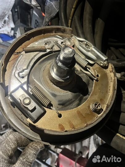 Комплект тормозных колодок Knott 250х40