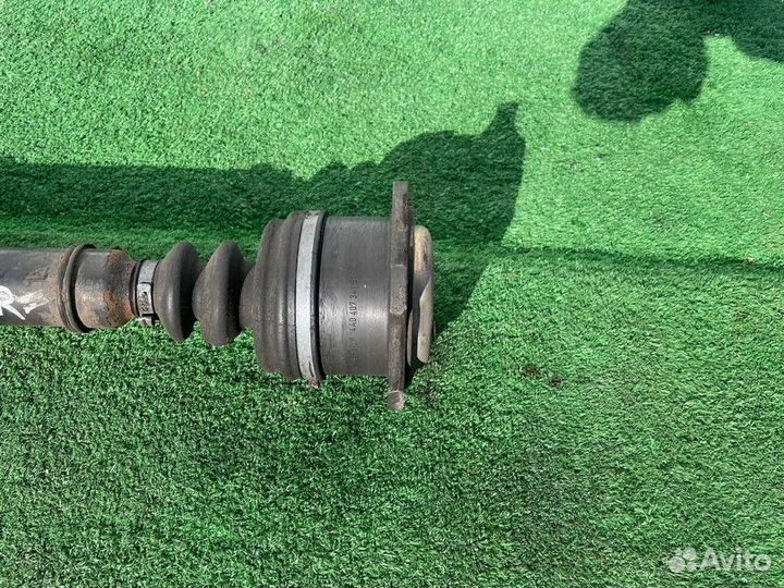 Полуось (привод) передняя правая R