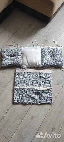 Комплект в детскую кроватку подушки+кармашки