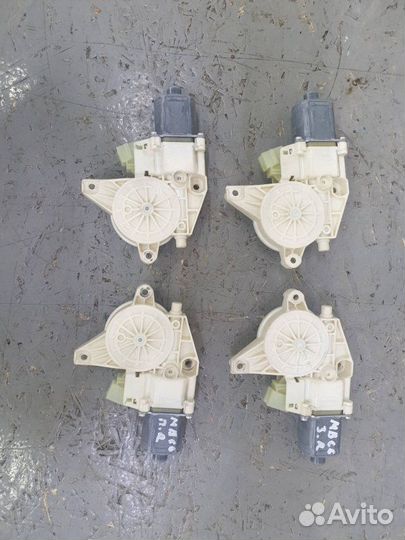 Моторчик стеклоподъемника Mercedes E-Class W212