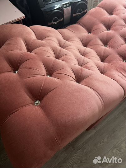 Кушетка для наращивания ресниц