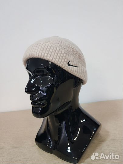 Вязанная шапка nike новая