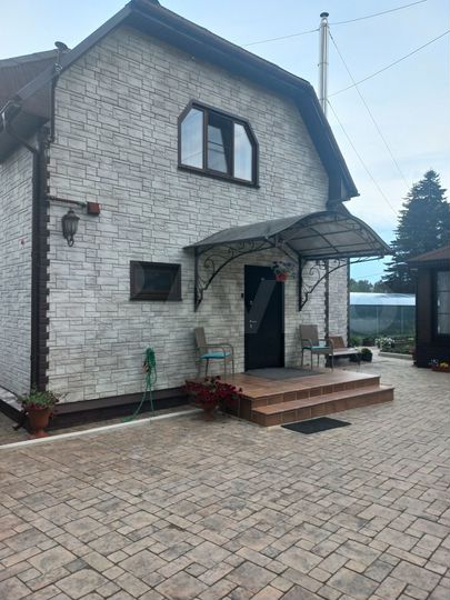 Дом 145 м² на участке 8 сот.