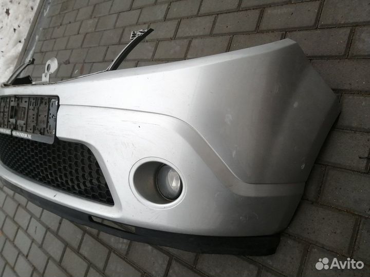 Бампер Передний Рено Сандеро 1 Дефект