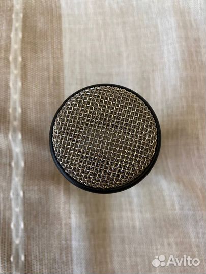 Микрофон AKG P420