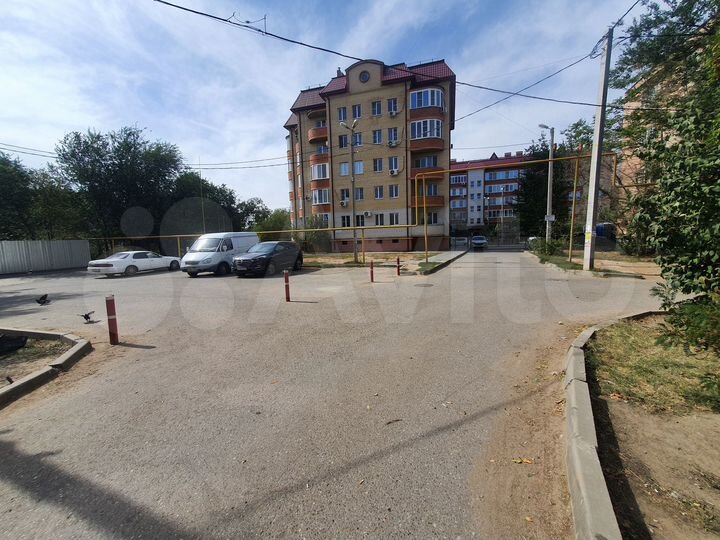 3-к. квартира, 107,9 м², 1/5 эт.