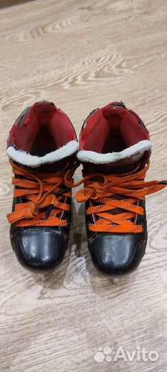 Коньки хоккейные вратарские eur32