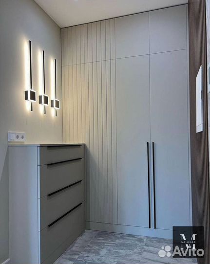 Шкаф распашной с фрезеровкой