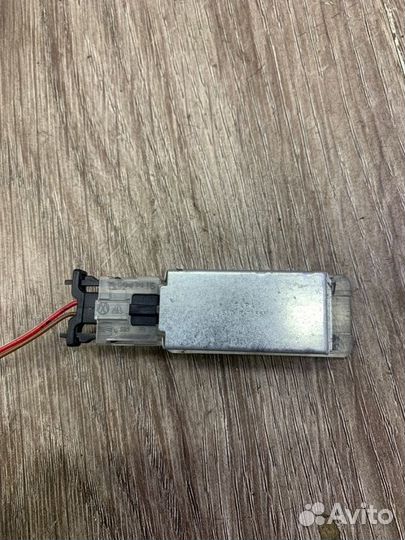 Плафон салона задний правый Volkswagen Touareg