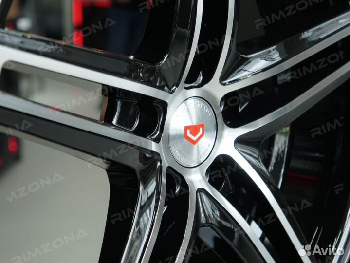 Литые диски Vossen R17 для Mitsubishi. Рассрочка