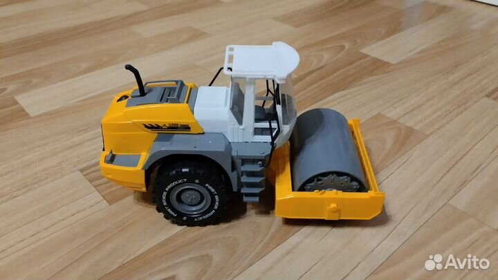 Игрушечный асфальтоукладчик каток большой