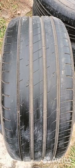 Goodyear EfficientGrip Performance 2 225/55 R17