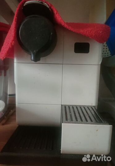Кофемашина De'Longhi Nespresso Lattissima touch