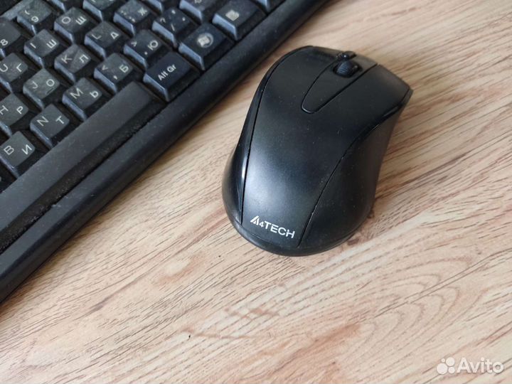 Беспроводная клавиатура и мышь A4tech