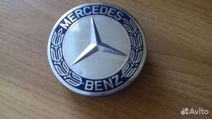 Эмблемы Mercedes