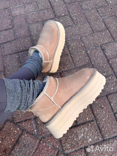 Женские угги мини UGG платформа бежевые