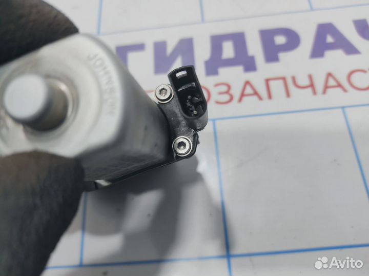 Моторчик стеклоподъемника правый Ford Fiesta (Mk VI) 1218655