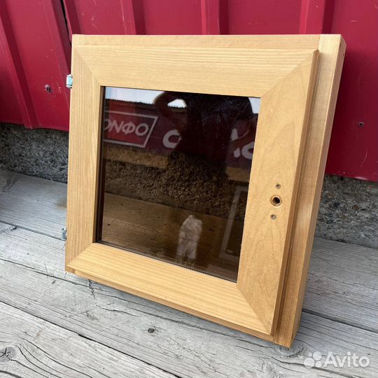 Окно для бани Термоосина из дерева деревянное