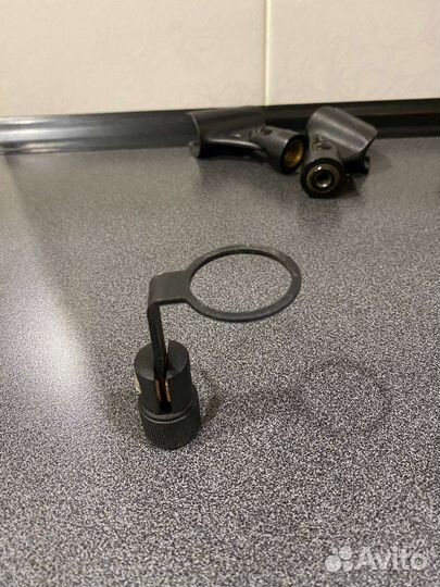 Держатель для студийного микрофона