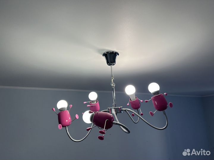 Люстра в детскую комнату