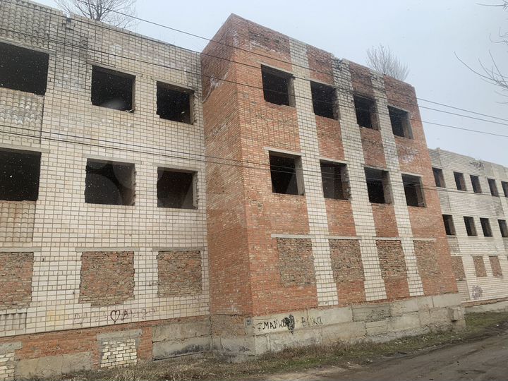 Здание, 962.8 м² + зу 3001 м²