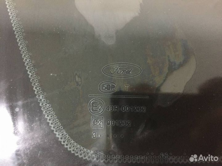 Стекло кузовное глухое левое Ford Focus 1 1998-2004