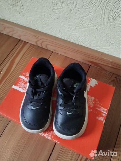 Кроссовки nike детские оригинал размер 5с, 21