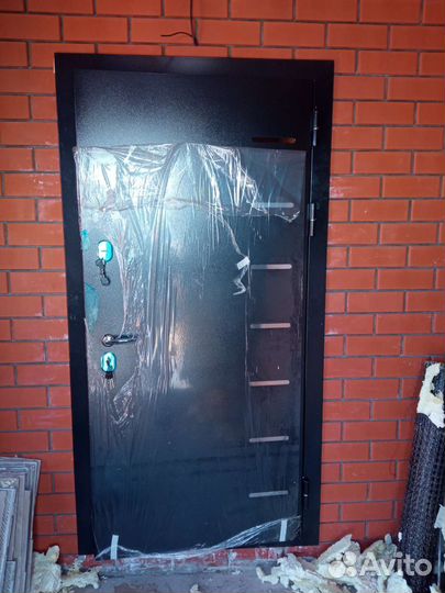 Монтаж входных дверей